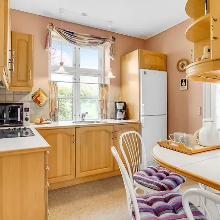 Gorgeous In With Kitchen Stege